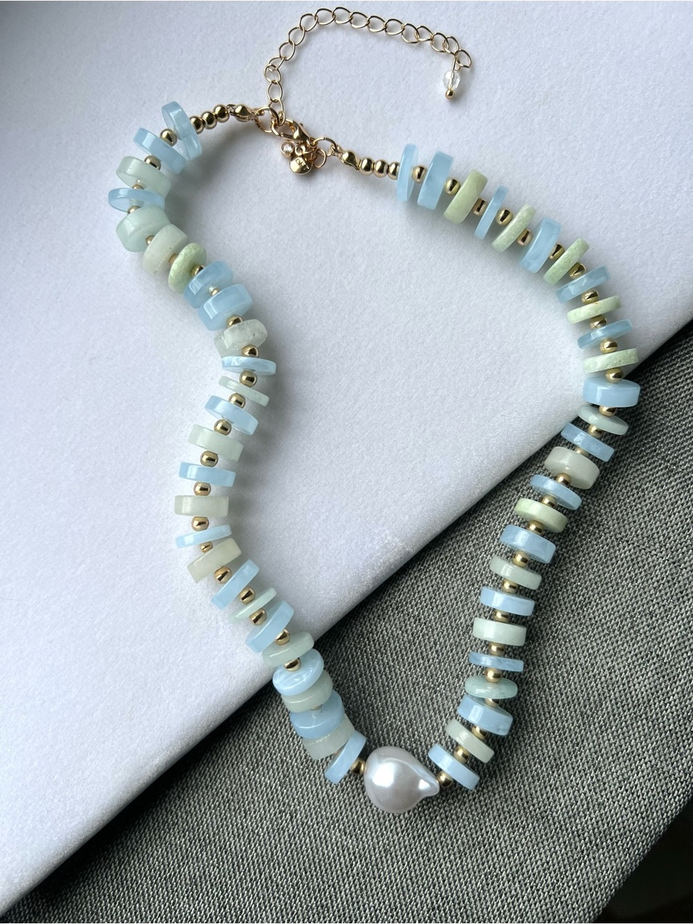 LOFT Beaded Necklace Blue Green Disc Beads Faux Pearl Gold Tone 16” + 3"